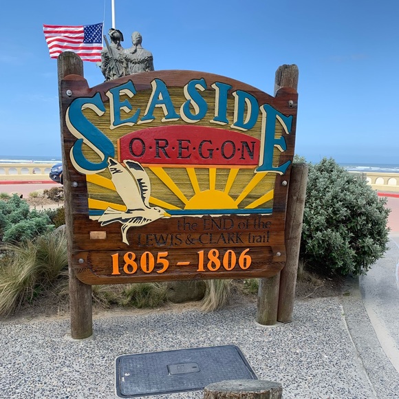 Meet your Posher, Hannah - Picture 2 of 2